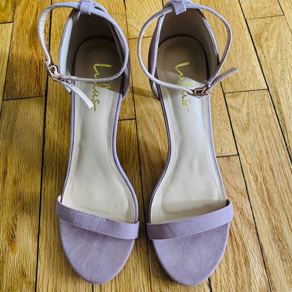 Size 8 pink suede Lulu’s pumps NWOT